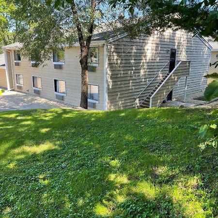Nichols Inn & Suites Hastings Exterior foto